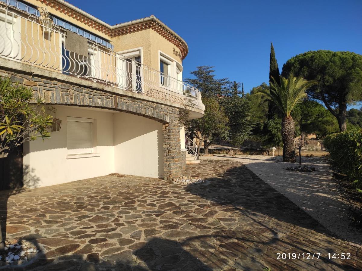 Meuble Tourisme 4*, Les Pieds Dans L'Eau, Villa Las Palmeras Ла-Лонд-ле-Мор Экстерьер фото